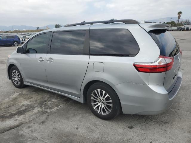 5TDYZ3DC9KS999085 Toyota SIENNA XLE