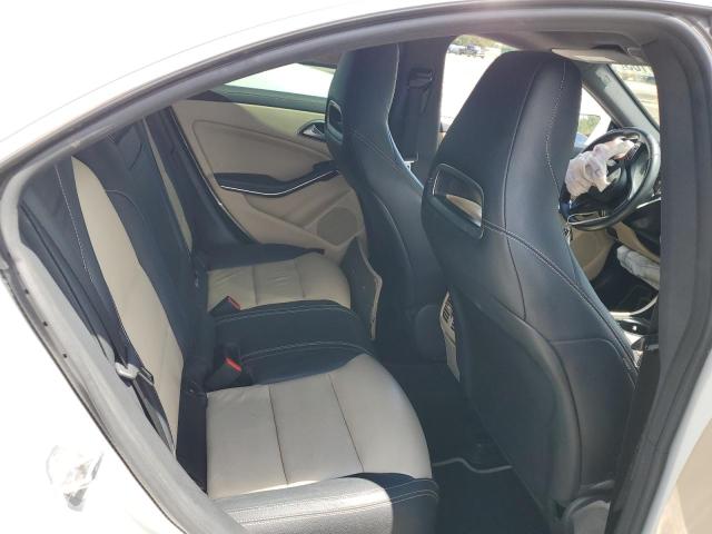 WDDSJ4EB1JN677303 Mercedes-Benz CLA 250