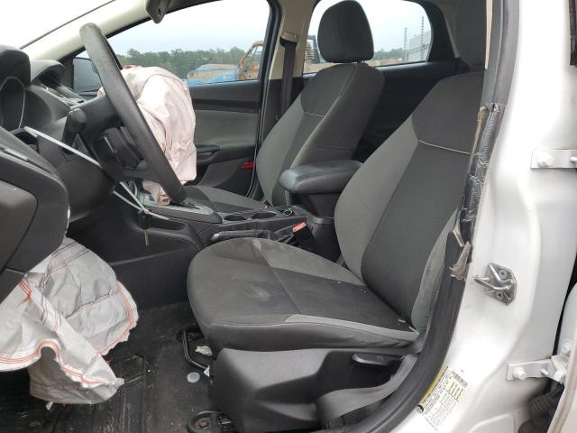 Хетчбеки FORD FOCUS 2014 Білий