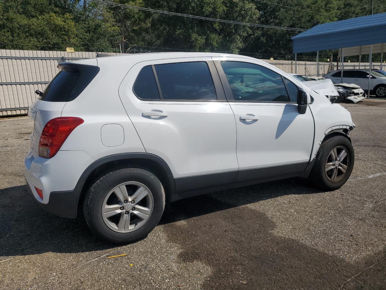 3GNCJKSB0KL218537 Chevrolet Trax LS 3