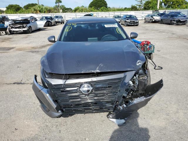 1N4BL4DV6PN423195 Nissan Altima SV 5