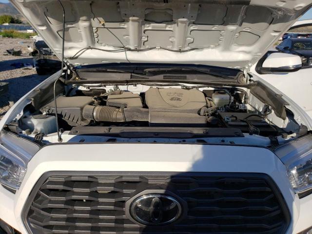  TOYOTA TACOMA 2022 Білий