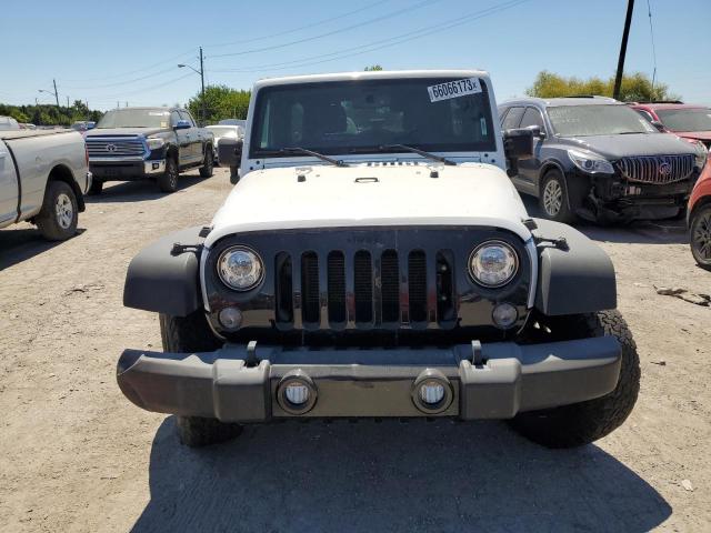 1C4BJWDG4JL932041 Jeep Wrangler Unlimited Sport