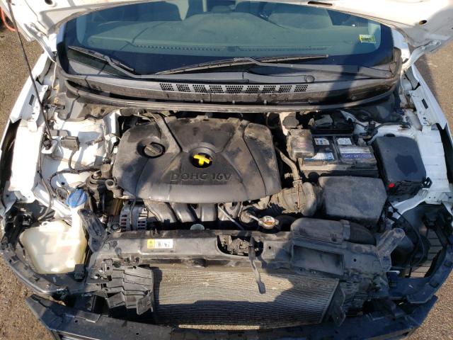 5NPDH4AE5FH623055 Hyundai ELANTRA SE