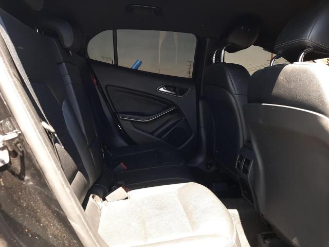 WDCTG4EB8KU011263 Mercedes-Benz GLA 250