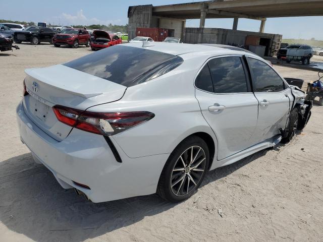 4T1G11AK8PU080714 Toyota Camry SE N 3