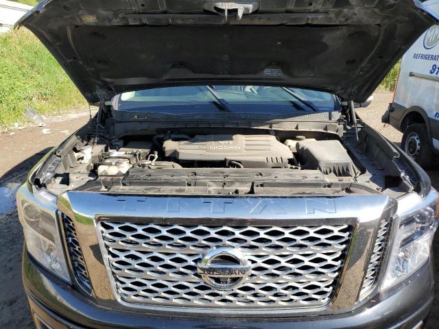  NISSAN TITAN 2017 Чорний