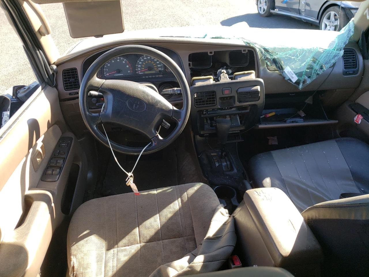 Lot #2205596644 2000 TOYOTA 4RUNNER