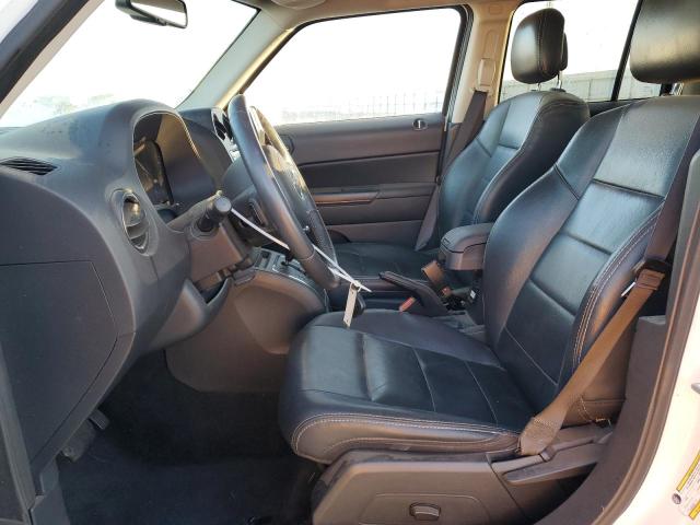 1C4NJPFA8GD528111 Jeep Patriot Latitude