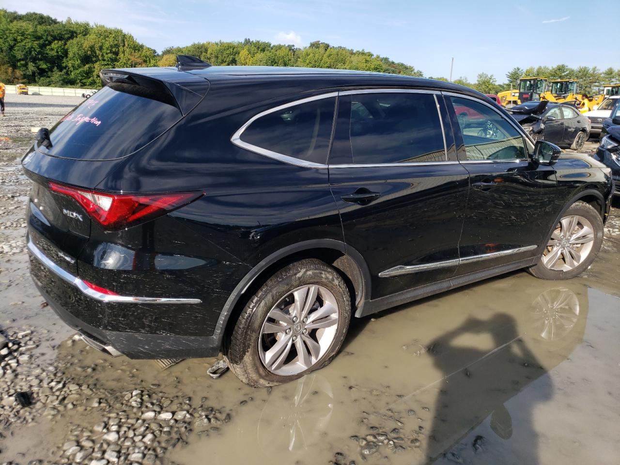 5J8YE1H38NL014518 Acura MDX  3