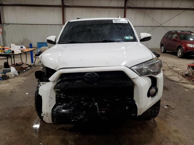 2015 TOYOTA 4RUNNER SR - JTEBU5JR2F5232422