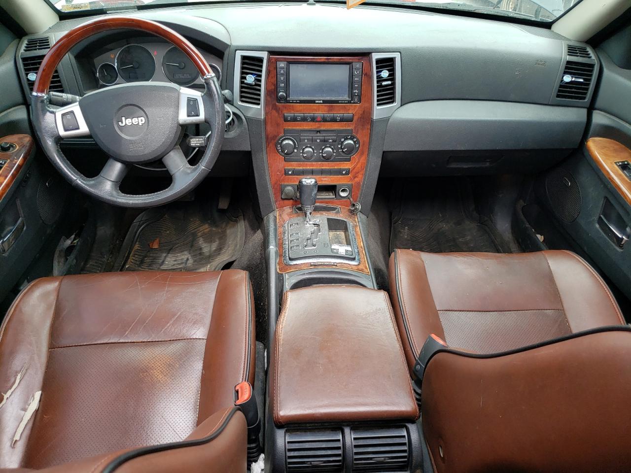 1J8HR68268C182274 2008 Jeep Grand Cherokee Overland