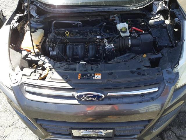 1FMCU0G79FUC79935 Ford ESCAPE SE