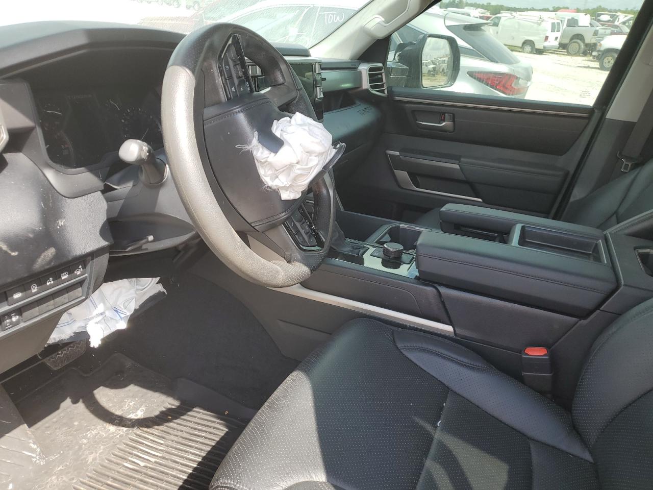 VIN: 5TFLA5AB1NX011143 2022 TOYOTA TUNDRA