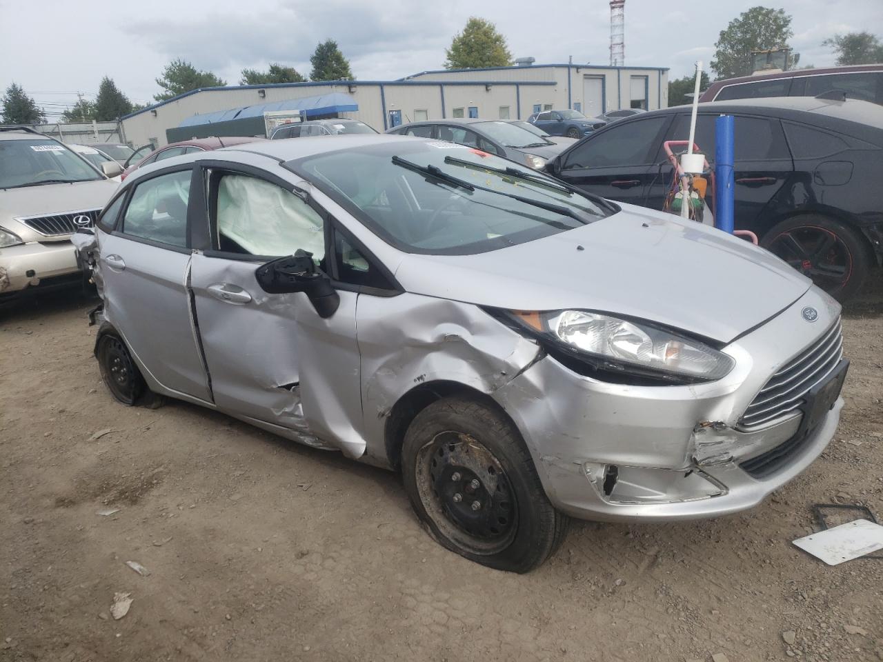 3FADP4AJ3KM111739 Ford Fiesta S 4