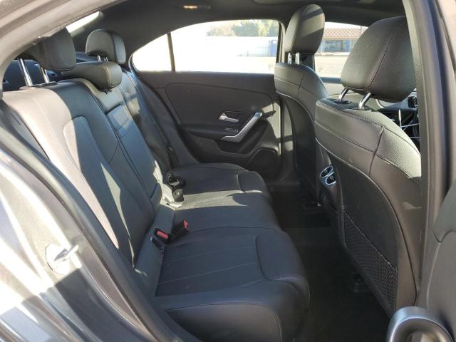W1K3G4EB3LJ207996 Mercedes-Benz A 220
