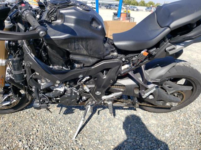 2022 BMW S 1000 XR - WB10E4307N6F39174