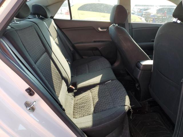 3KPA24AB1JE077829 KIA RIO LX