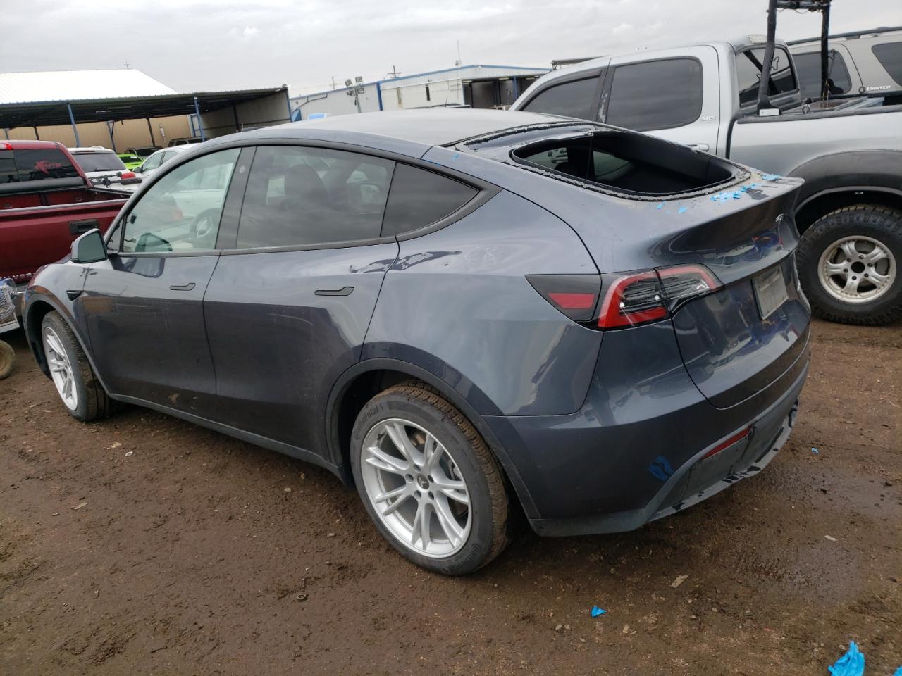 7SAYGDEE6PA042937 Tesla Model Y  2