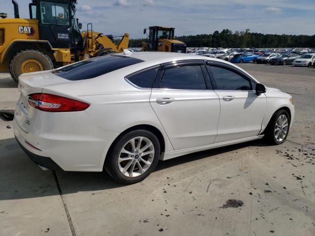 3FA6P0HD3LR231076 Ford Fusion SE 3