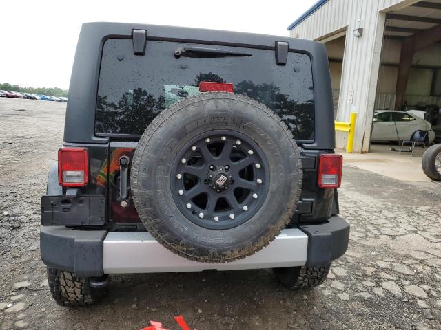 1C4HJWEG2EL219802 Jeep Wrangler Unlimited Sahara