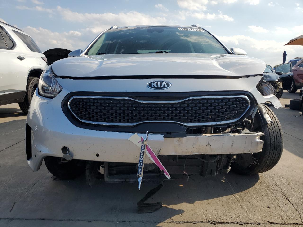 2018 Kia Niro Touring vin: KNDCE3LC2J5164540