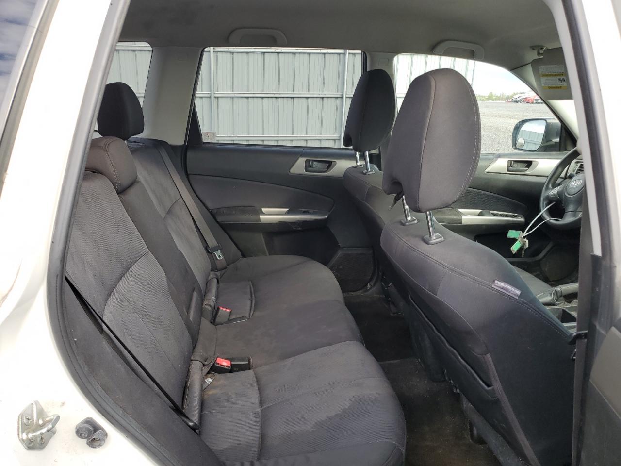 JF2SH6BC4AH735435 2010 Subaru Forester Xs