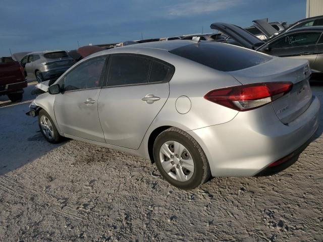 3KPFK4A7XHE069319 KIA FORTE LX