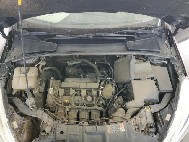 1FADP3K23FL222302 Ford FOCUS SE