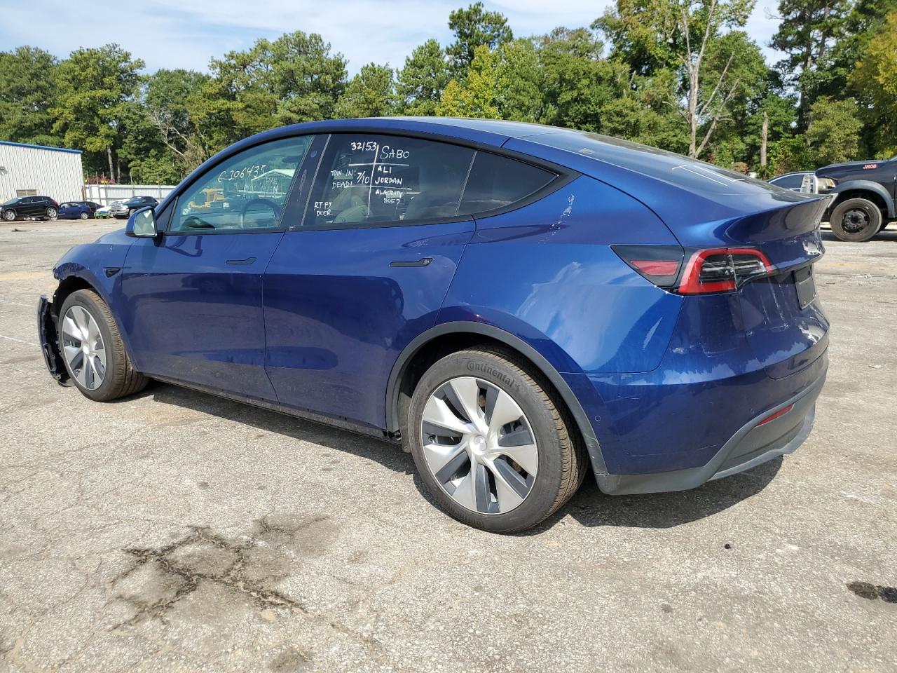 5YJYGDEEXMF251853 Tesla Model Y  2