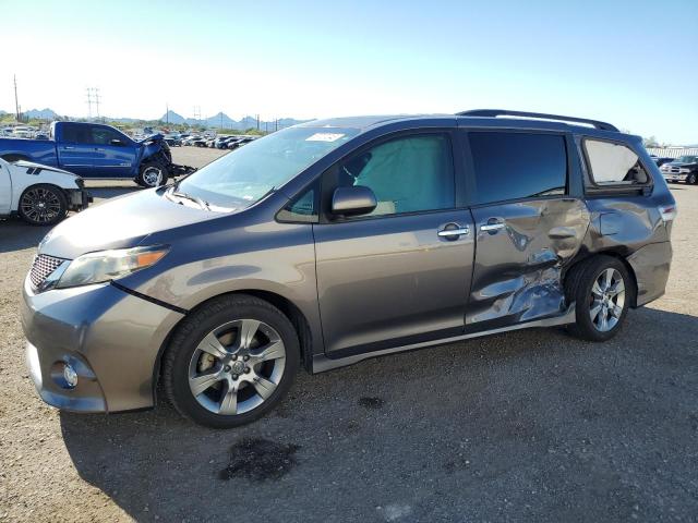 Toyota Sienna 2014