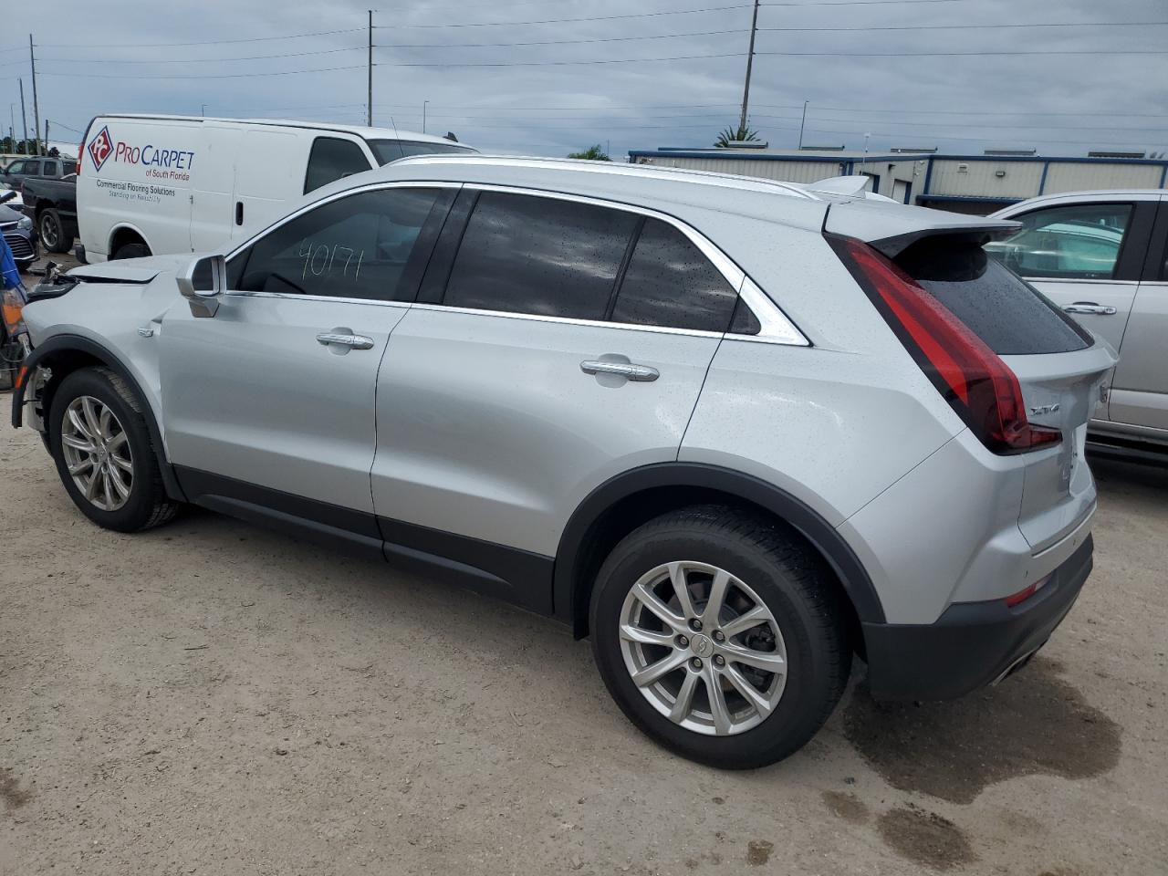 1GYAZAR43KF111268 Cadillac XT4 LUXURY 2