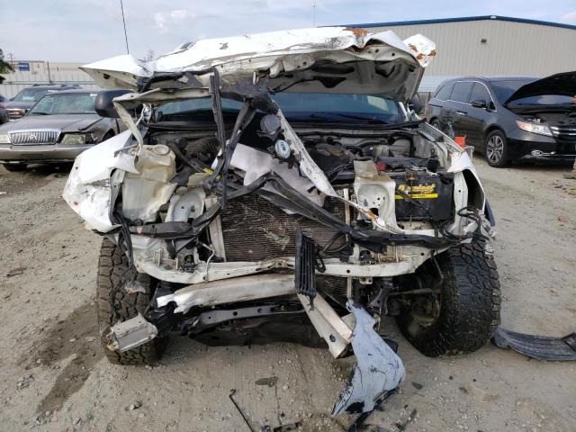 Пікапи TOYOTA TACOMA 2013 Білий
