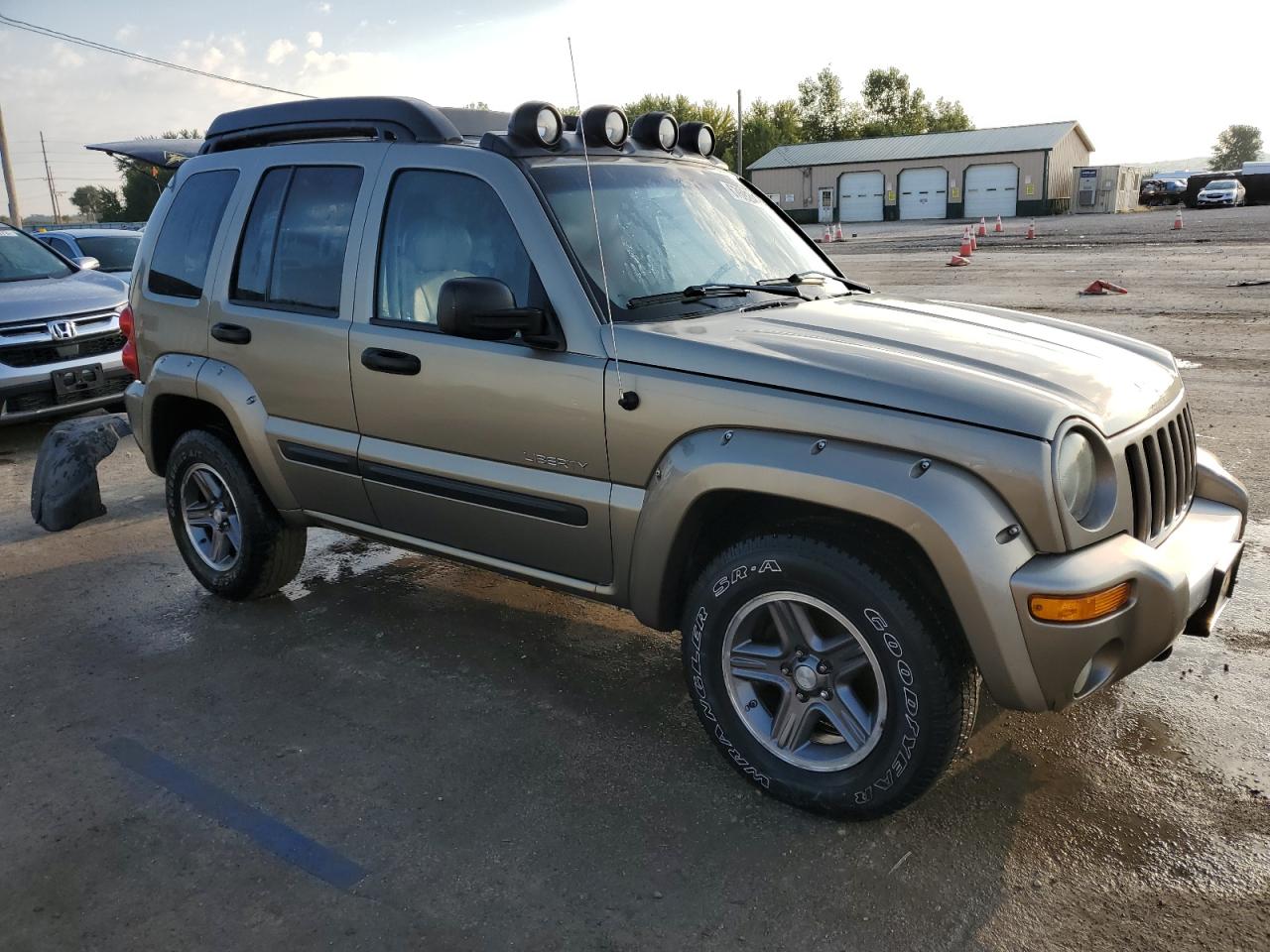 1j4gk38k74w224041 1J4GK38K74W224041 2004 Jeep Liberty Renegade