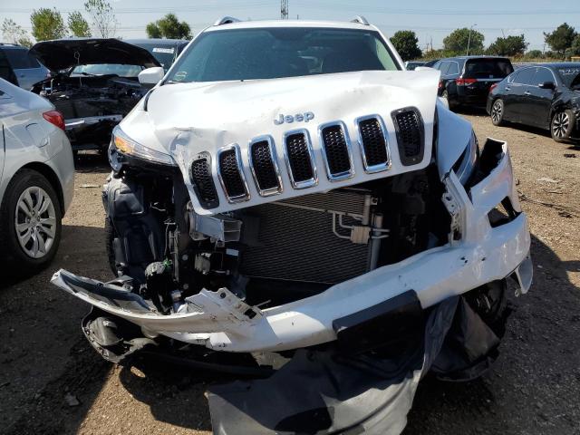 1C4PJLCB8JD615917 Jeep Cherokee Latitude