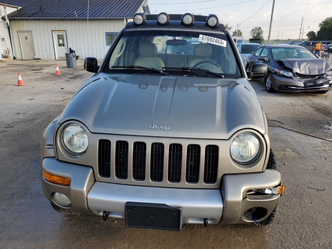 1j4gk38k74w224041 1J4GK38K74W224041 2004 Jeep Liberty Renegade