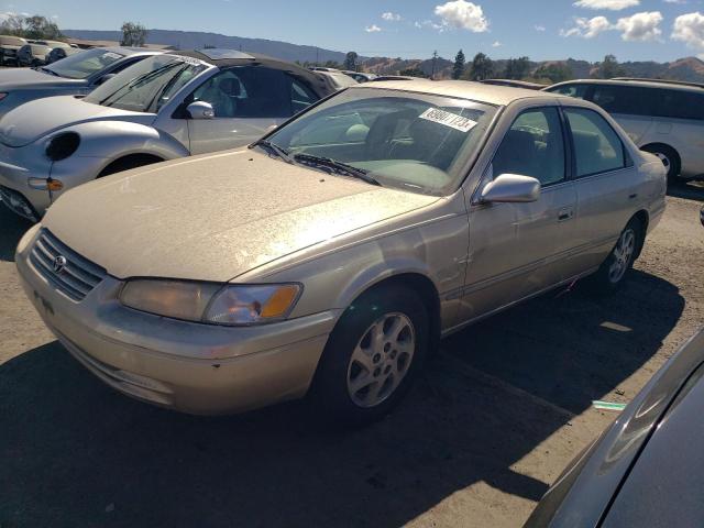 1999 Toyota Camry LE