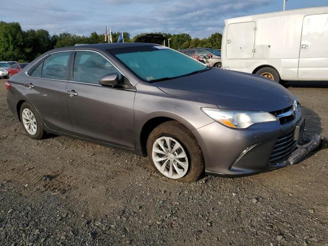 Седани TOYOTA CAMRY 2016 Сірий