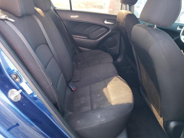 3KPFK4A72JE256740 KIA FORTE LX