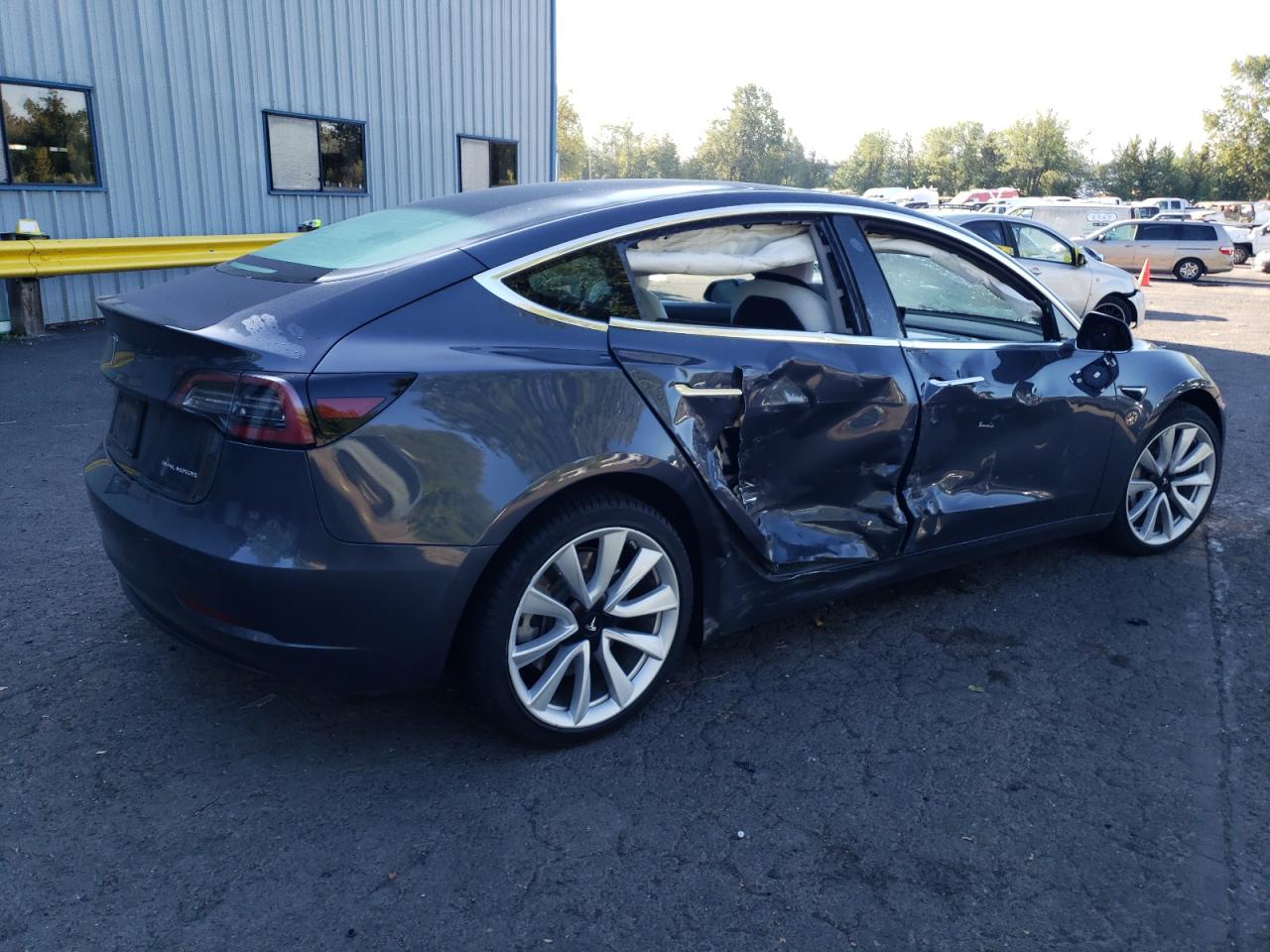 2020 Tesla Model 3 vin: 5YJ3E1EB9LF622455