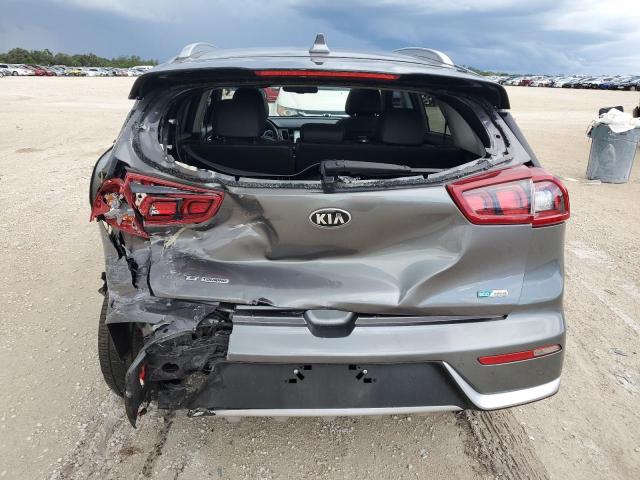KNDCE3LC6J5120556 KIA Niro Touring