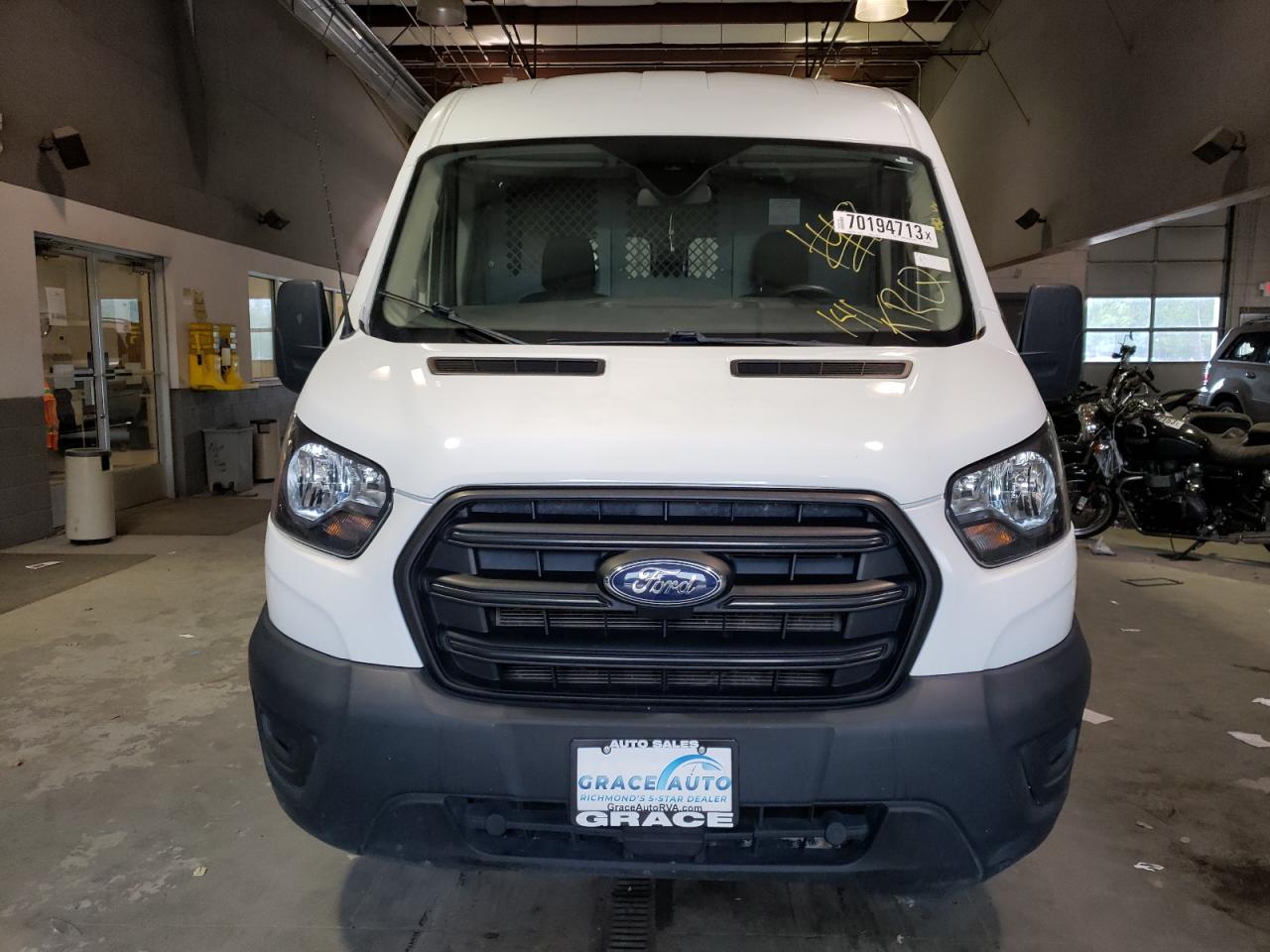 VIN: 1FTBR2C8XLKA40526 2020 FORD TRANSIT