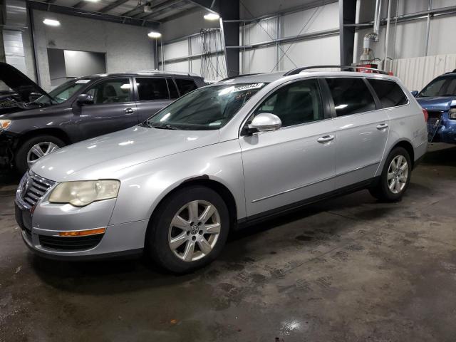 2007 Volkswagen Passat 2.0T Wagon Value VIN: WVWLK73C67E053210 Lot: 69339343