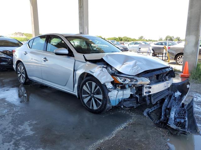 1N4BL4DVXKC174968 Nissan ALTIMA SV