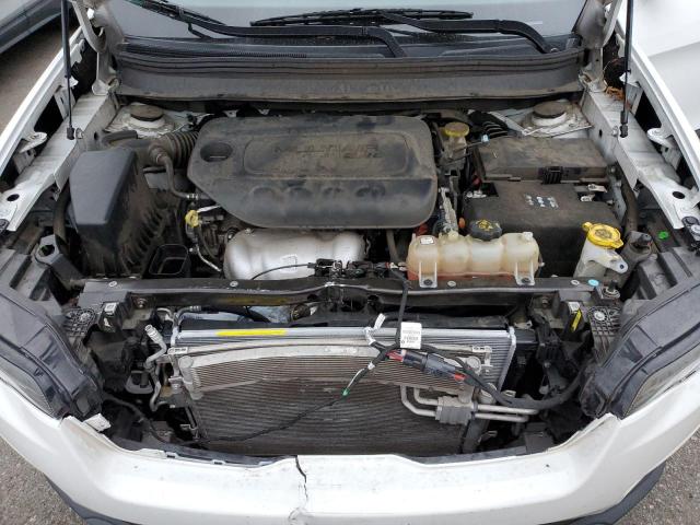 1C4PJLCB6KD331607 Jeep Cherokee Latitude