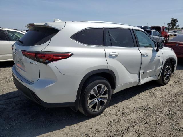 5TDHBRCH1MS516910 Toyota Highlander  3