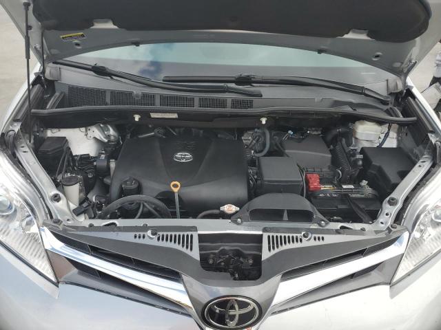 5TDYZ3DC9KS999085 Toyota SIENNA XLE