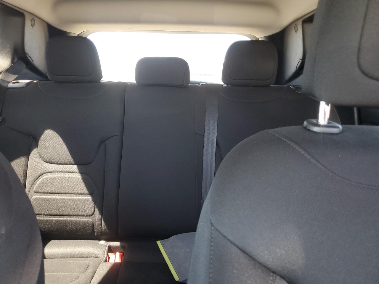 ZACNJBBB7KPK08075 2019 Jeep Renegade Latitude