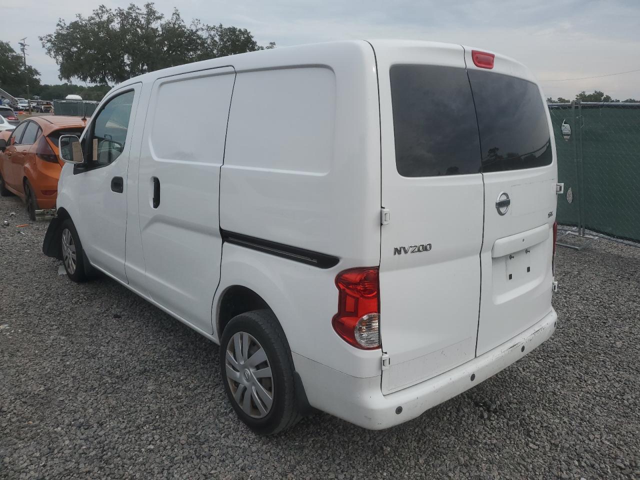 3N6CM0KN8LK700577 Nissan NV 200 2.5S 2