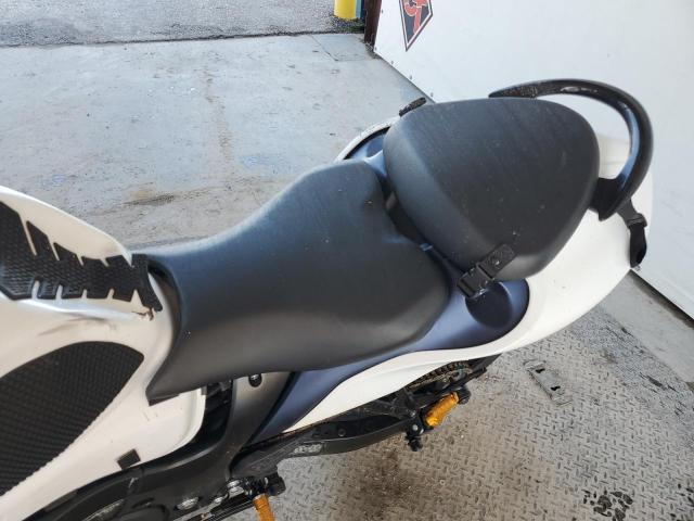 2022 SUZUKI GSX1300 RR - JS1EJ11B4N7101365